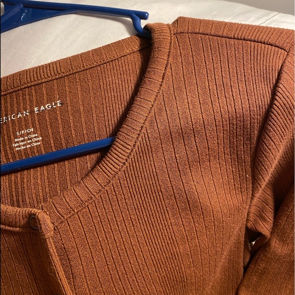 American Eagle Outfitters Snap Down Top - Picture 2 of 4